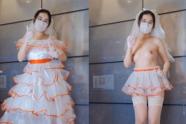 抖音快手推特等全网同名极品网红嫩妹Naimi奶咪快乐性福的新娘极品馒头嫩逼戴肛塞同框反差裸舞