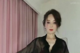 快手 娜娜六六   付费会议  风韵美艳熟女一对一 紫薇脱衣裸舞 1V