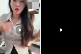 快手 㚣仌霽 极品美女 扣穴自慰